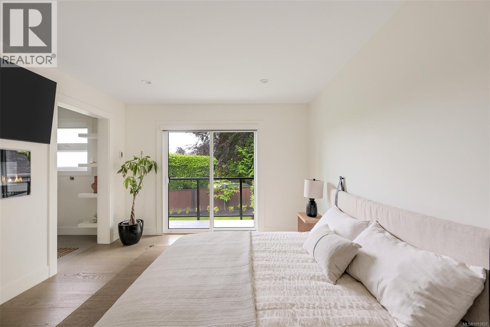  2091 Stonehewer Place, Oak Bay