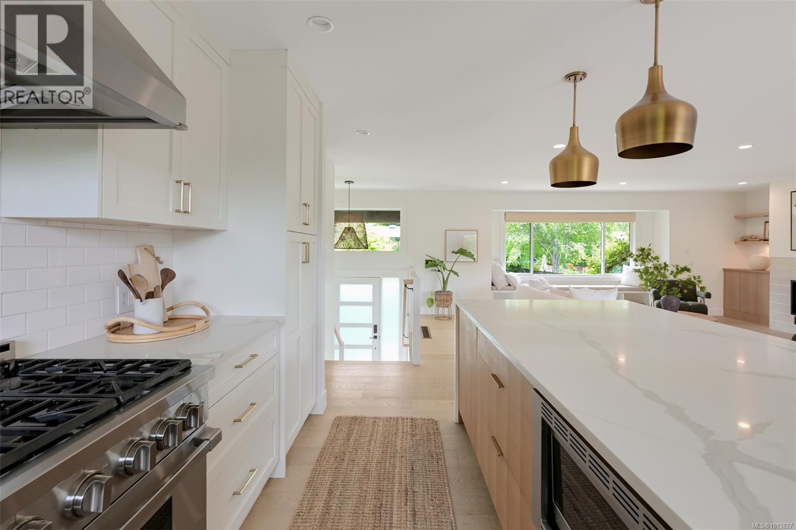  2091 Stonehewer Place, Oak Bay