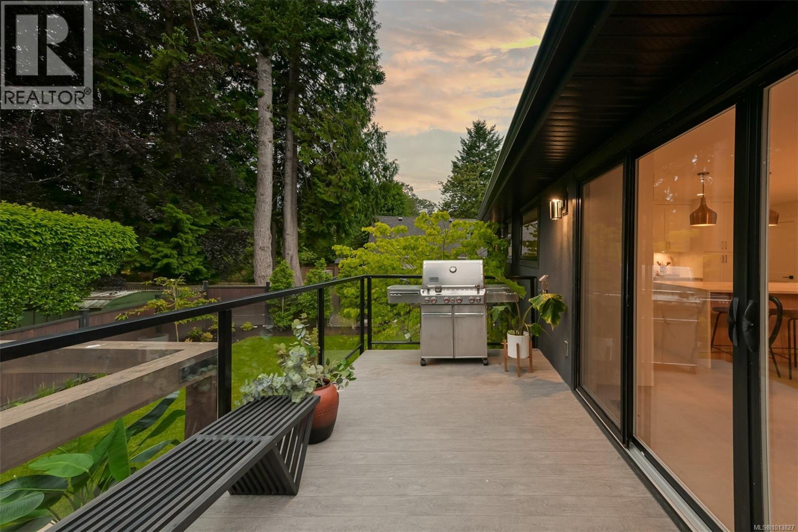  2091 Stonehewer Place, Oak Bay