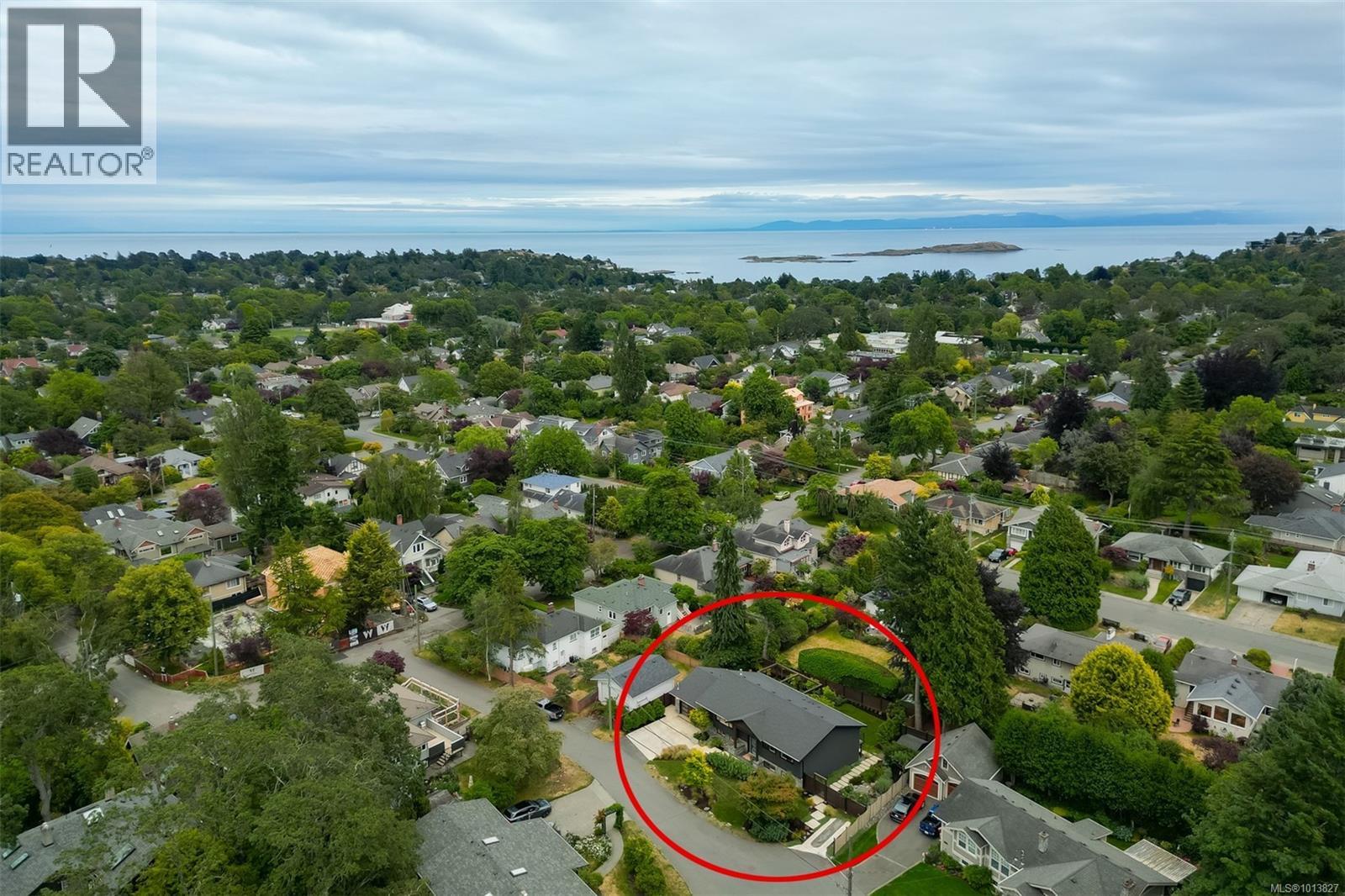  2091 Stonehewer Place, Oak Bay
