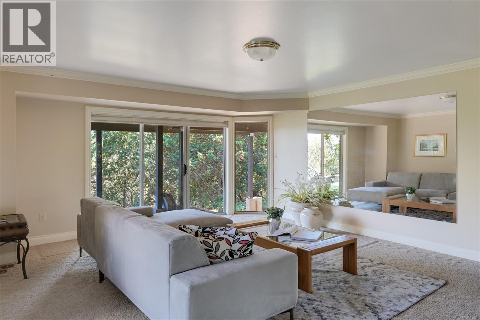  2807 Arbutus Road, Saanich