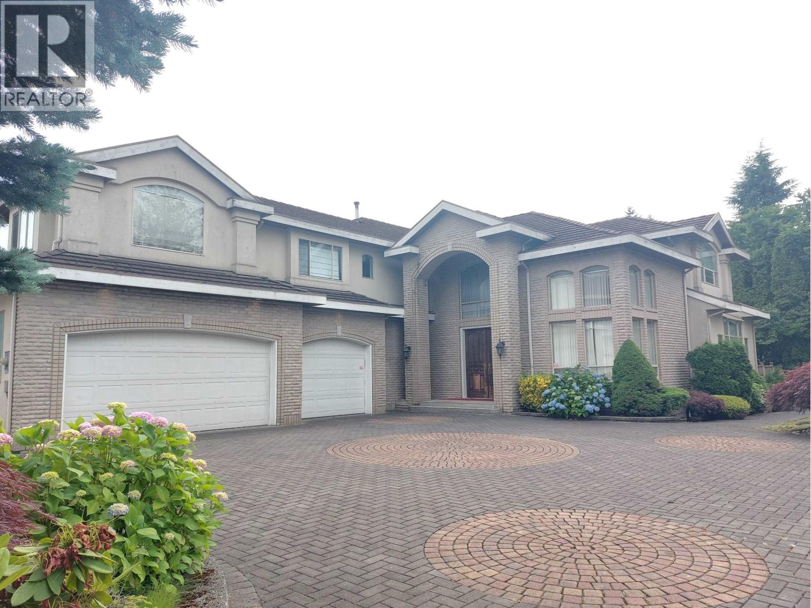 8038 CLOVERLAKE COURT, Burnaby