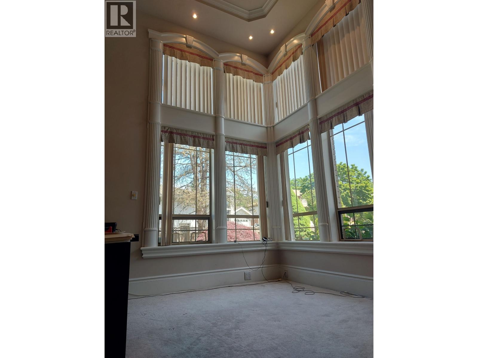8038 CLOVERLAKE COURT, Burnaby