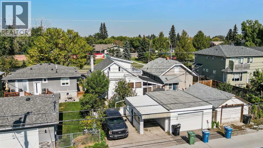 Single Family House 4 Level for Sale in   Avenue NE Renfrew Calgary 