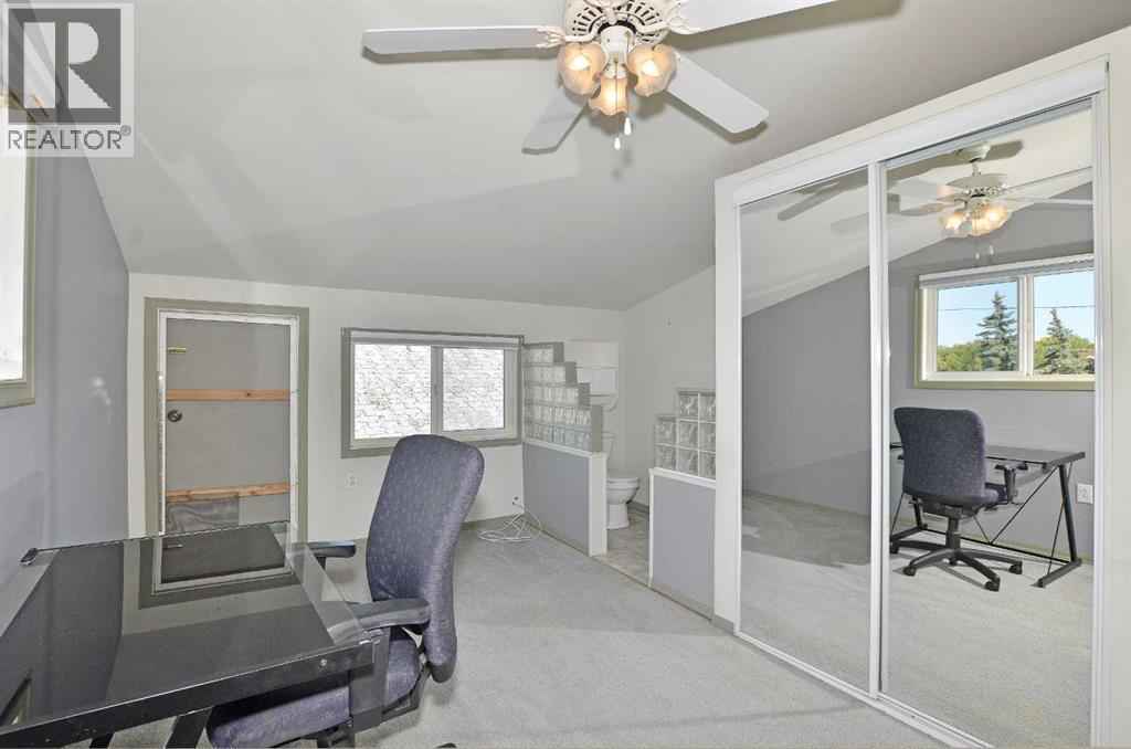 Single Family House 4 Level for Sale in   Avenue NE Renfrew Calgary 