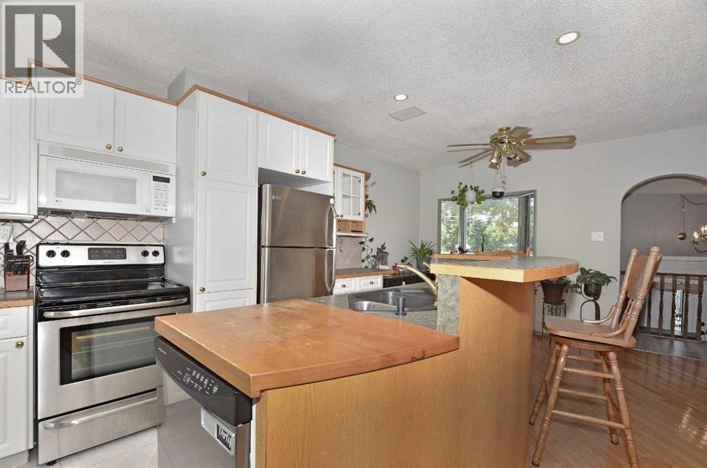 Single Family House 4 Level for Sale in   Avenue NE Renfrew Calgary 