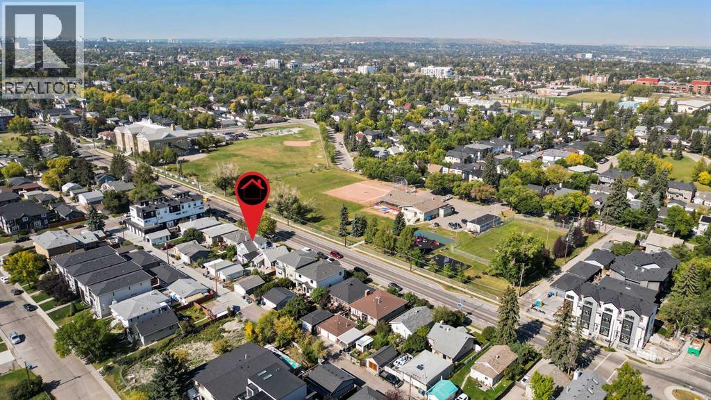 Single Family House 4 Level for Sale in   Avenue NE Renfrew Calgary 