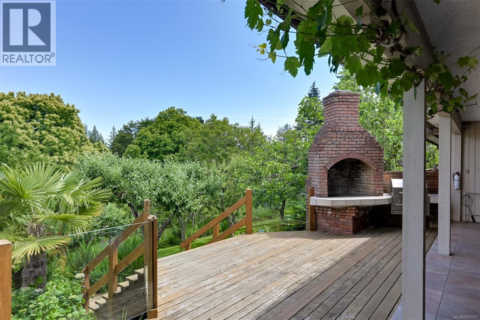  5489 Forest Hill Road, Saanich