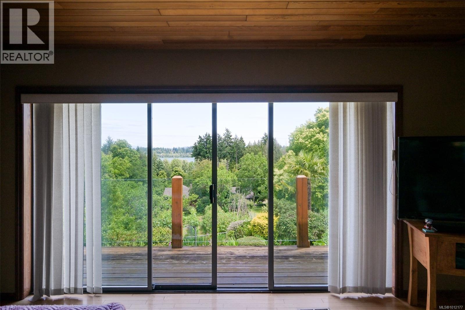  5489 Forest Hill Road, Saanich