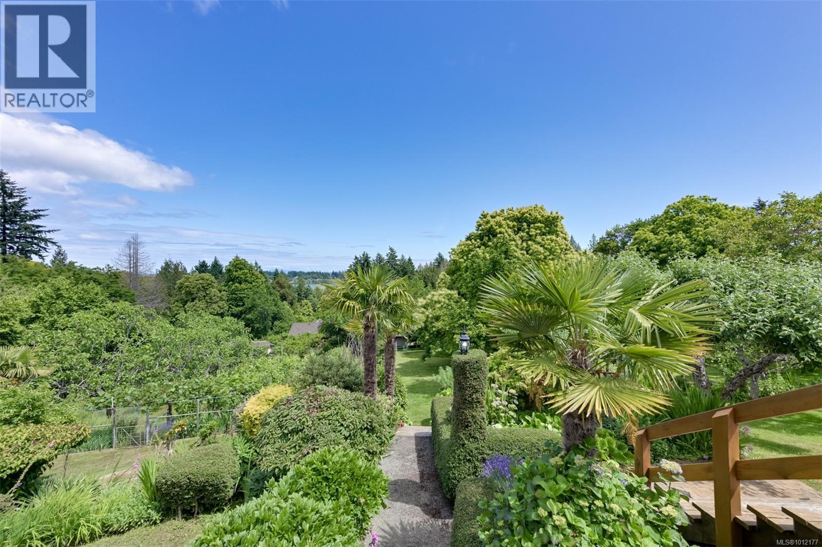  5489 Forest Hill Road, Saanich