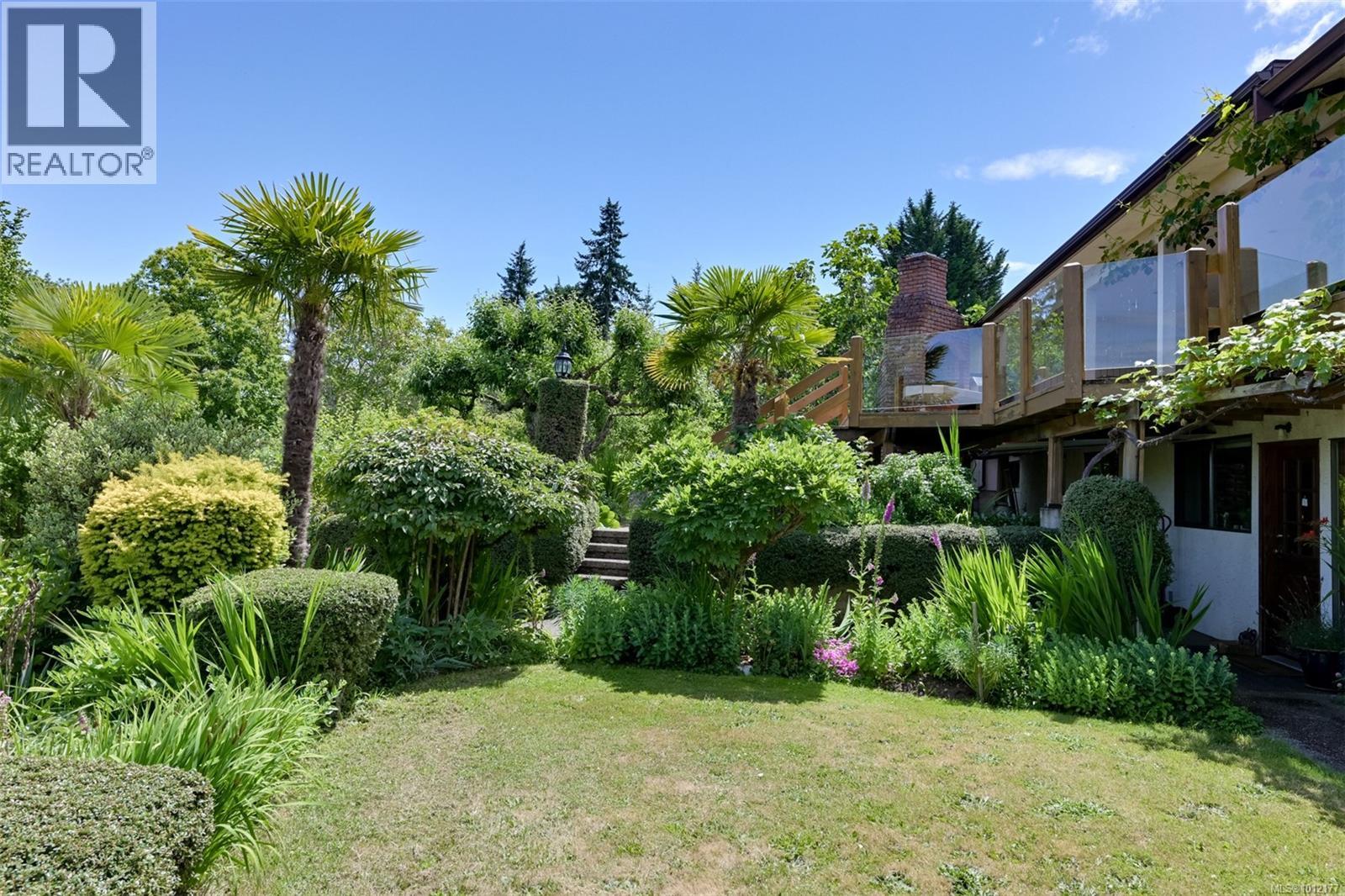  5489 Forest Hill Road, Saanich
