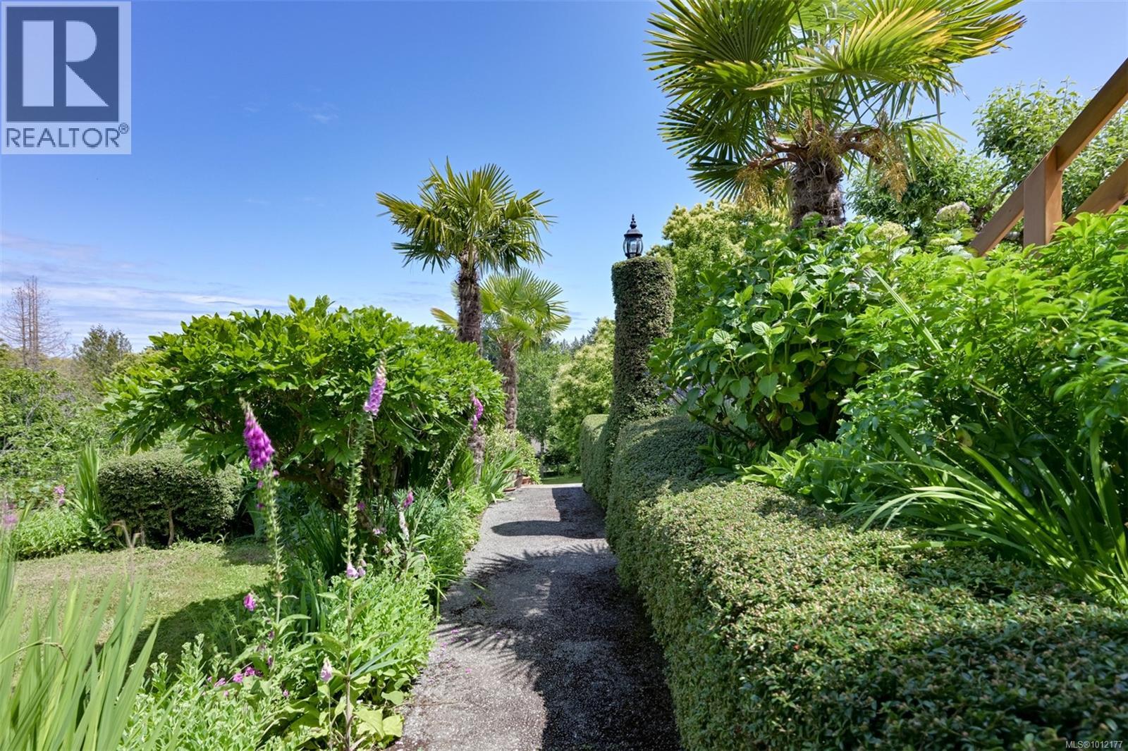  5489 Forest Hill Road, Saanich