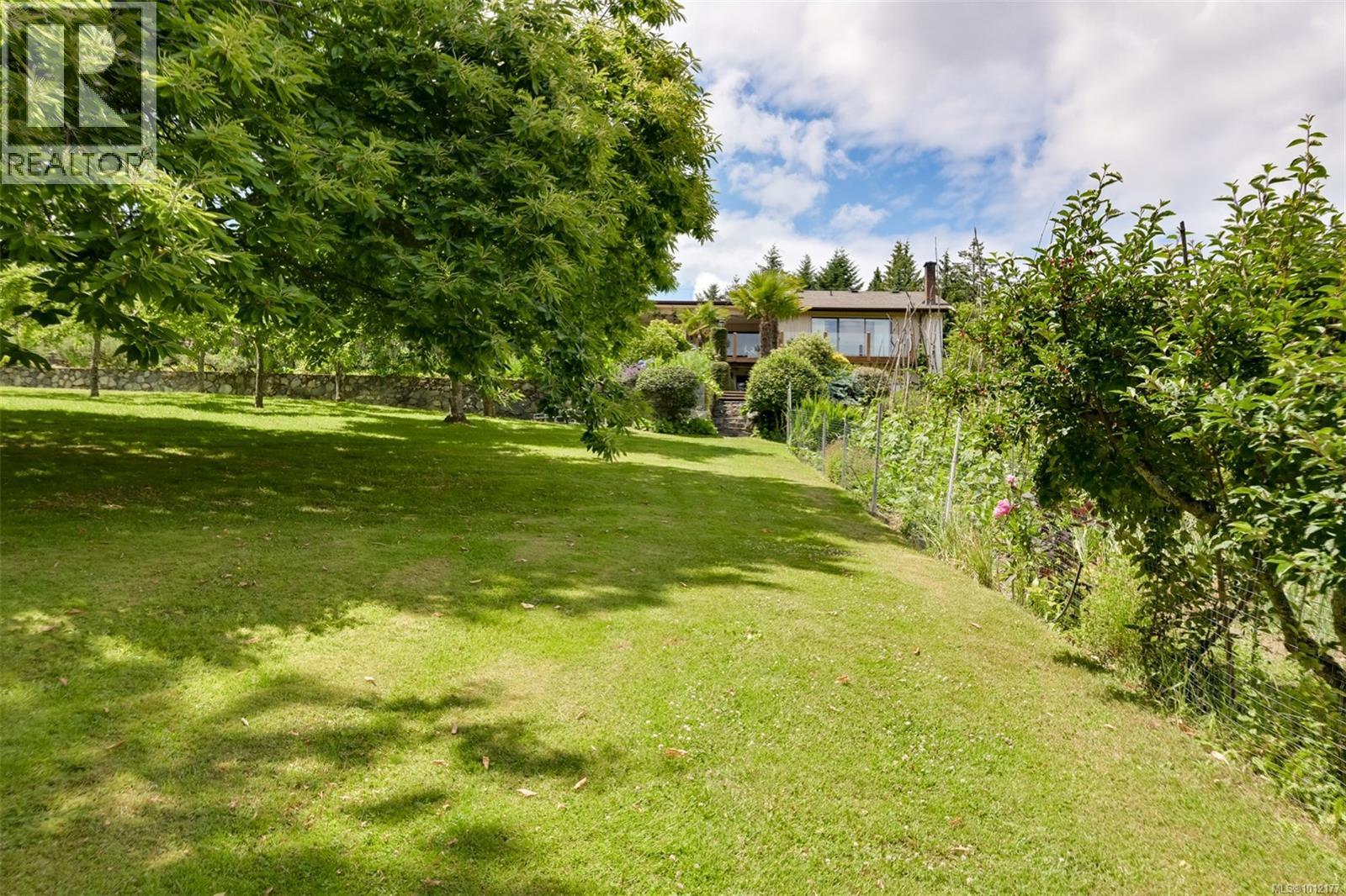  5489 Forest Hill Road, Saanich