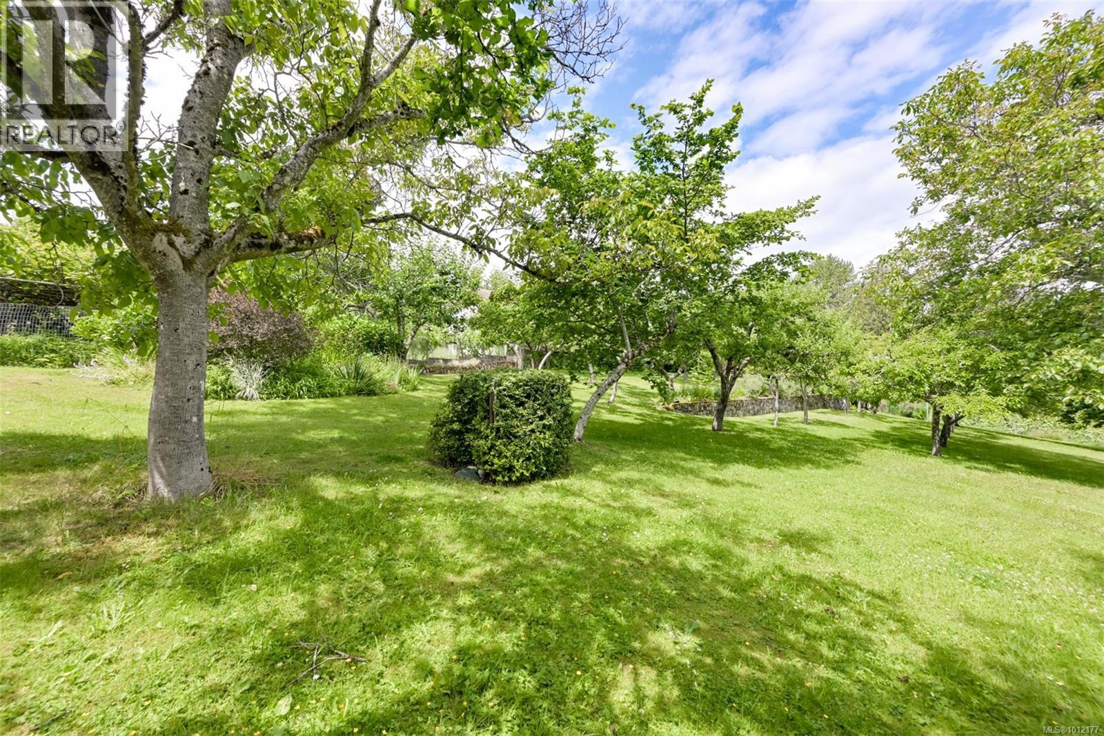  5489 Forest Hill Road, Saanich