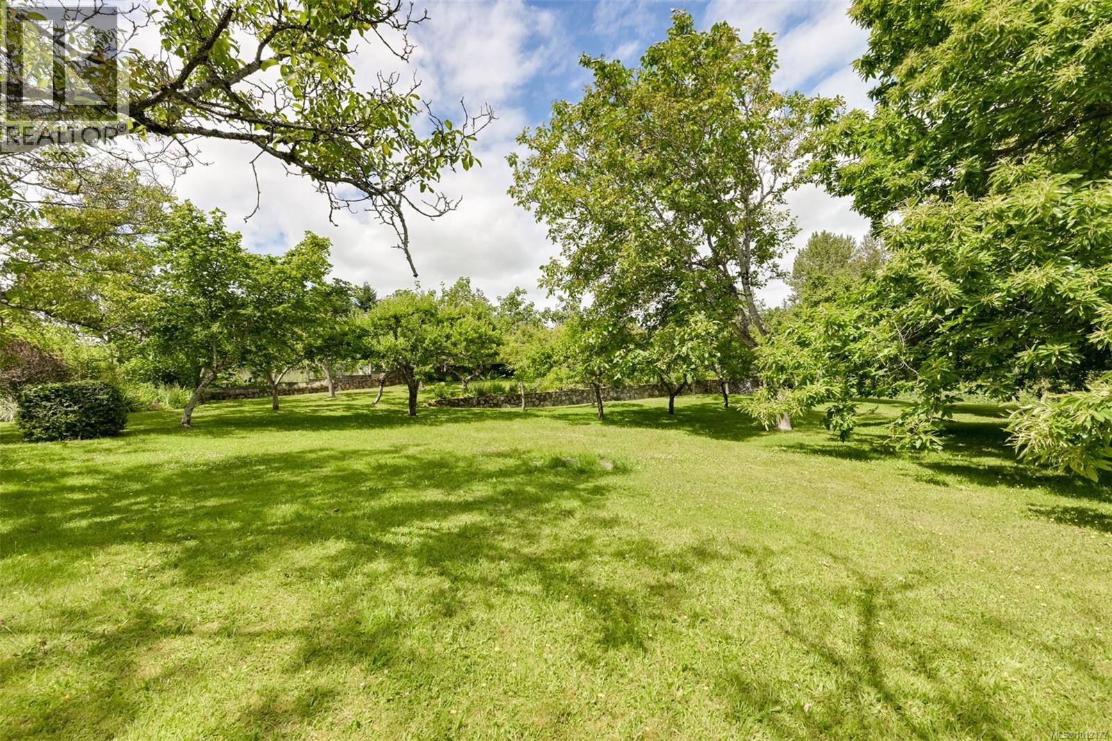  5489 Forest Hill Road, Saanich