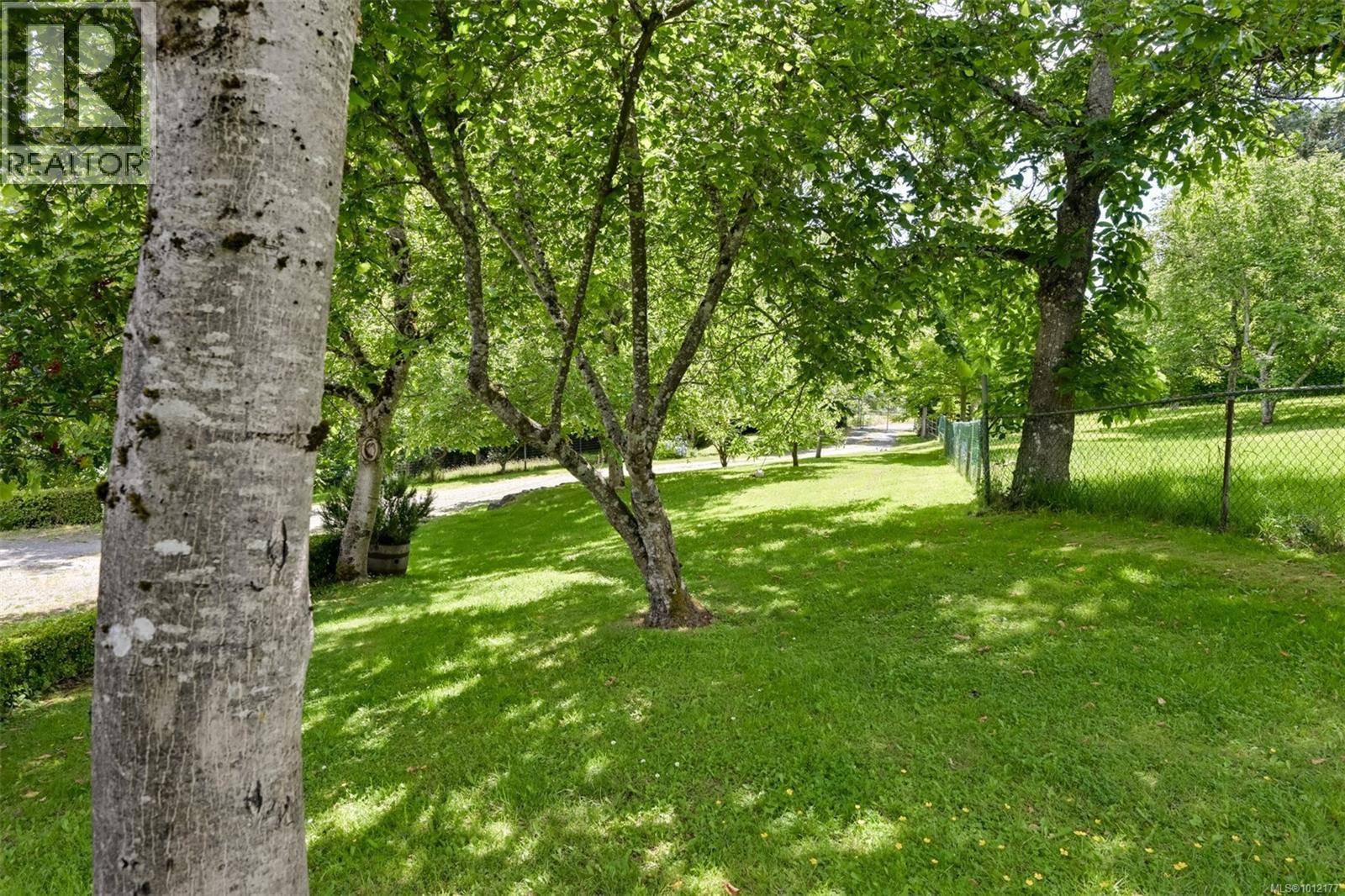  5489 Forest Hill Road, Saanich