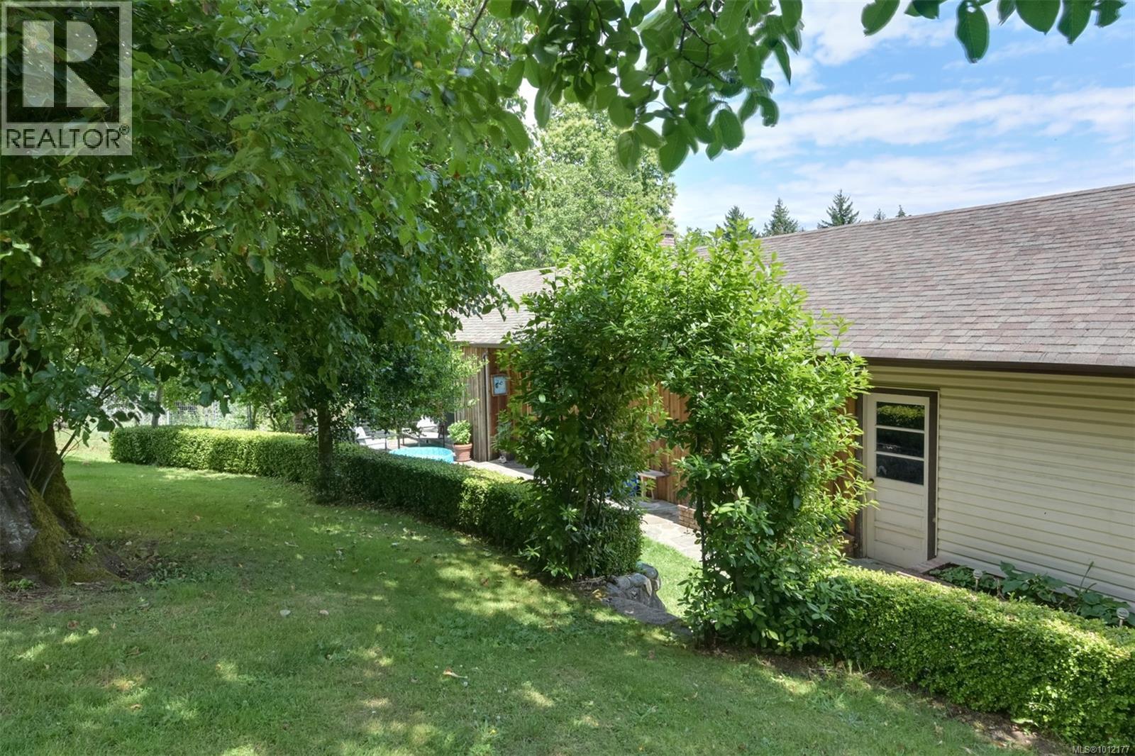  5489 Forest Hill Road, Saanich