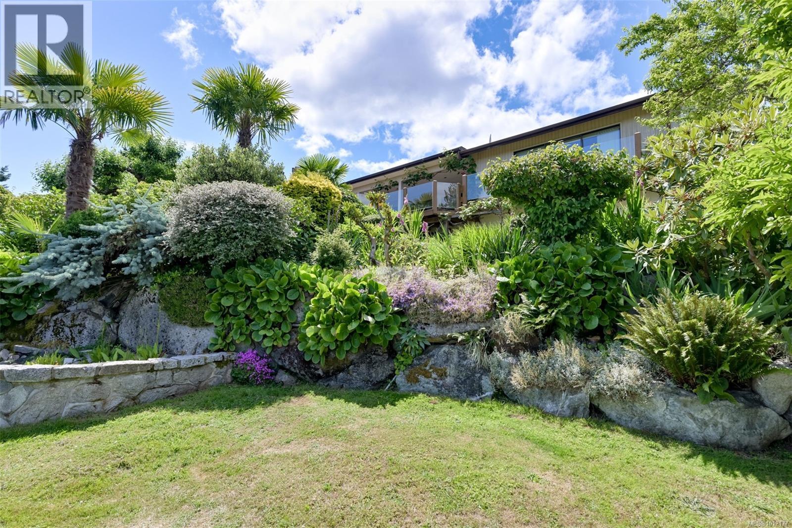  5489 Forest Hill Road, Saanich