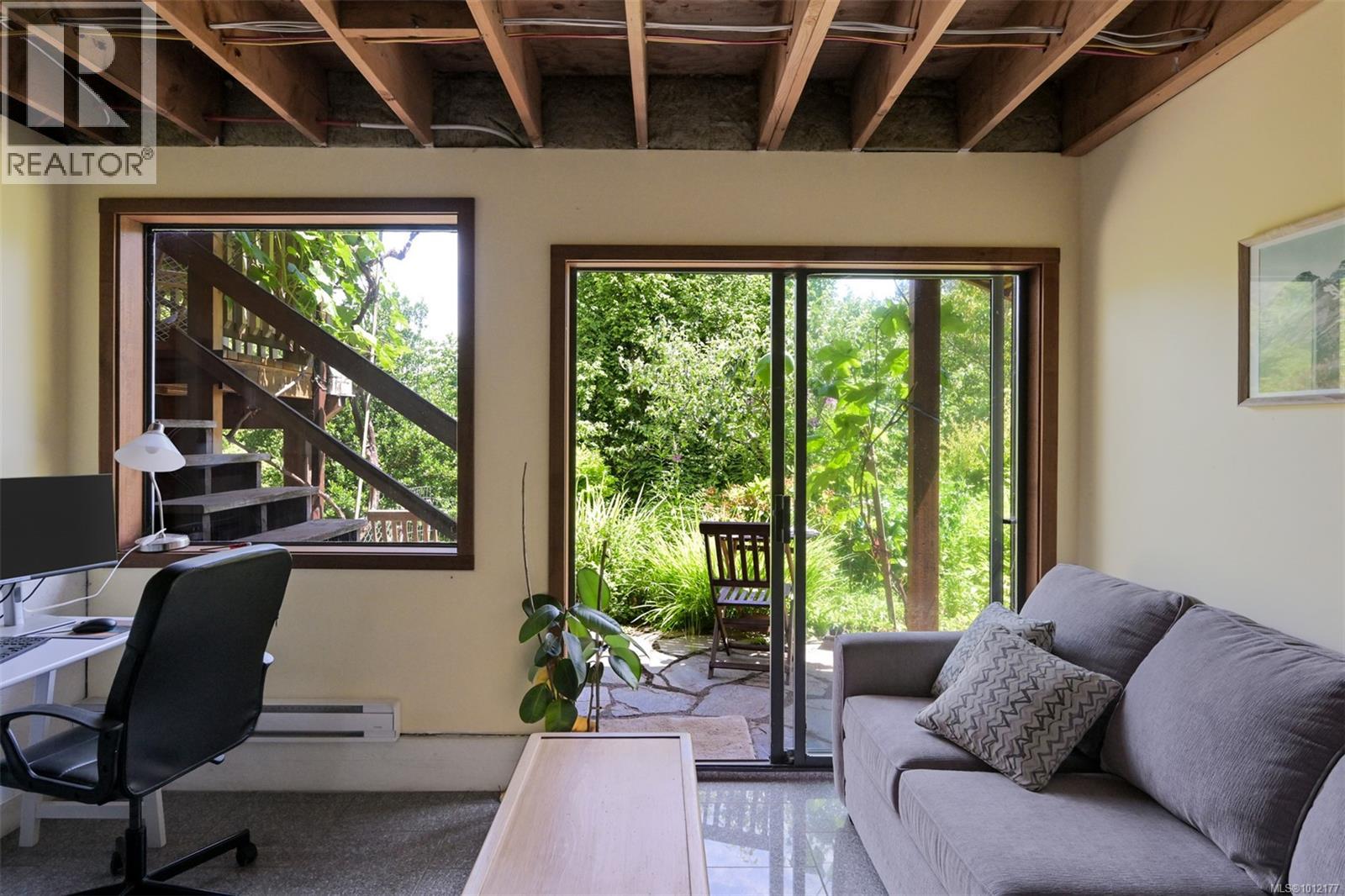  5489 Forest Hill Road, Saanich