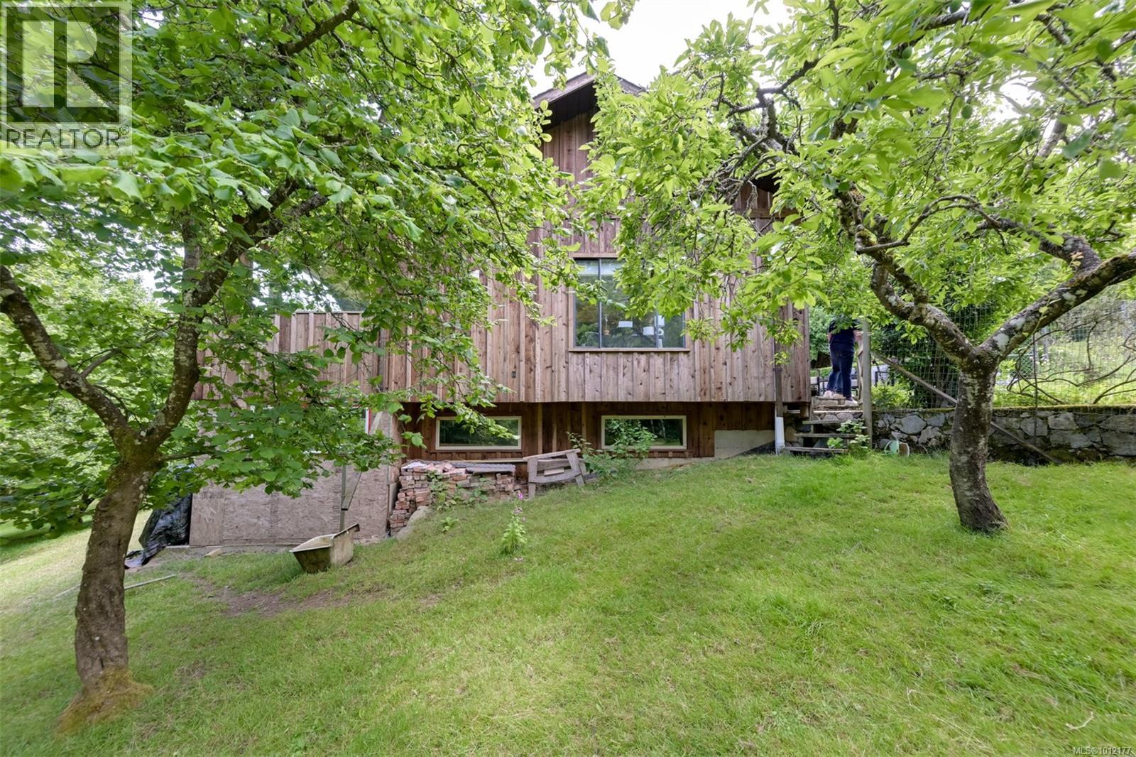  5489 Forest Hill Road, Saanich