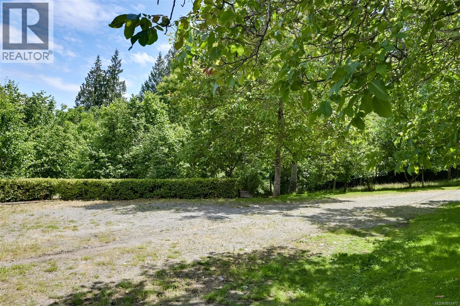  5489 Forest Hill Road, Saanich