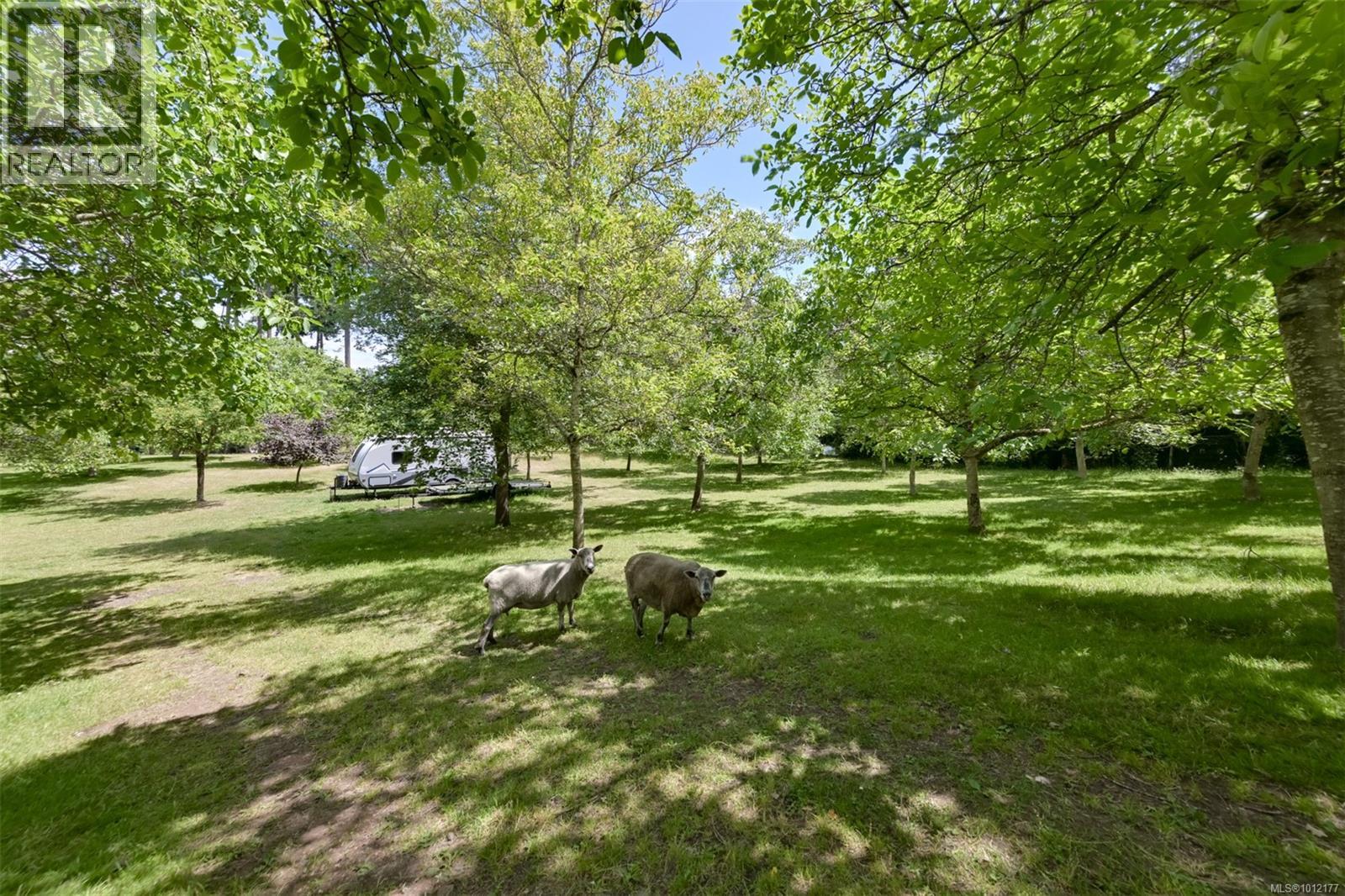  5489 Forest Hill Road, Saanich