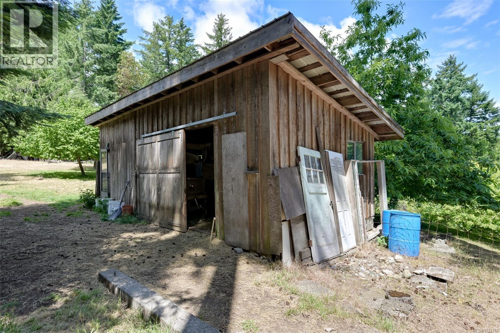  5489 Forest Hill Road, Saanich