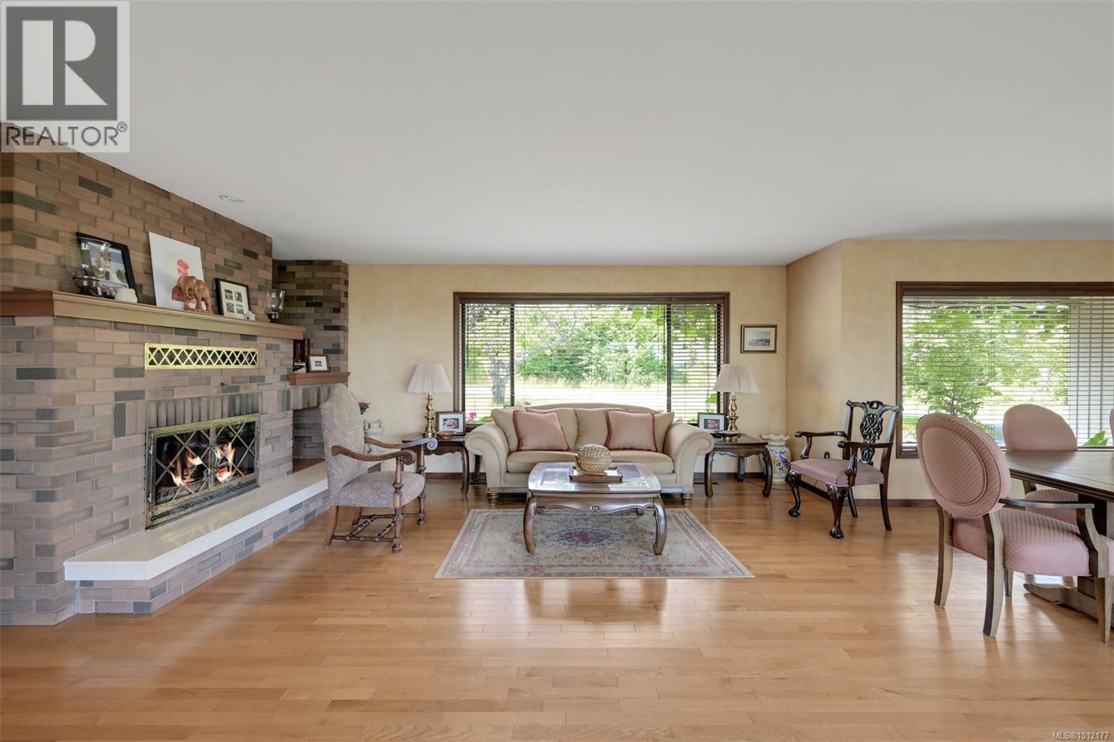  5489 Forest Hill Road, Saanich