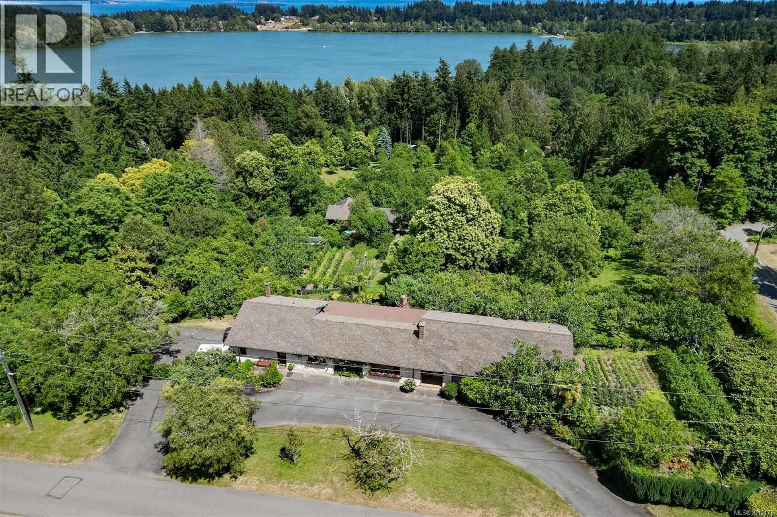  5489 Forest Hill Road, Saanich