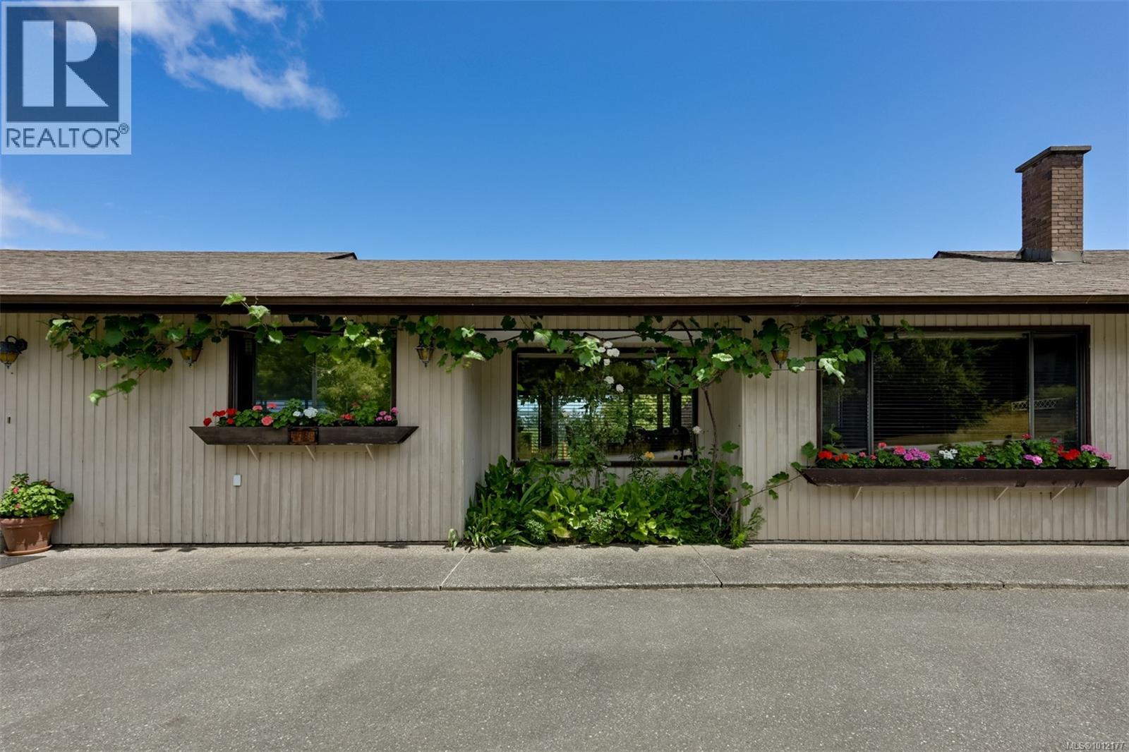  5489 Forest Hill Road, Saanich