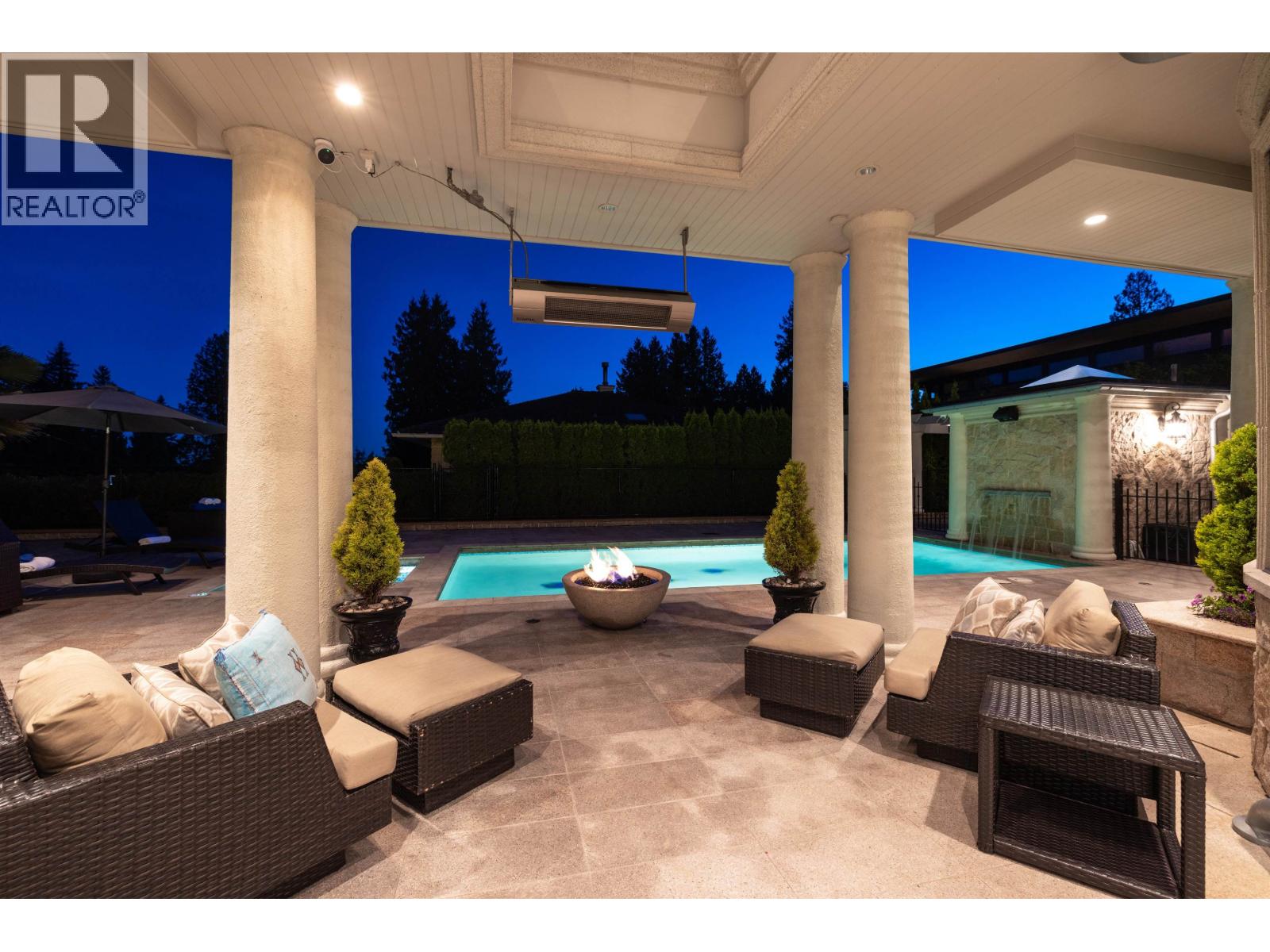 2912 MATHERS AVENUE, West Vancouver