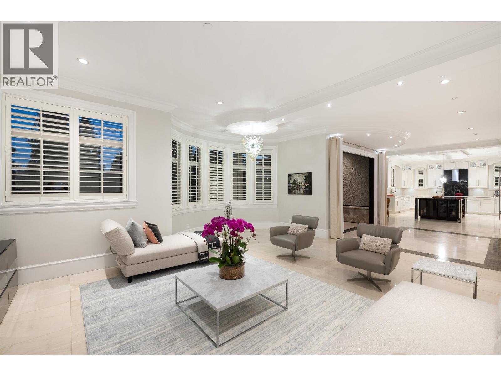 2912 MATHERS AVENUE, West Vancouver