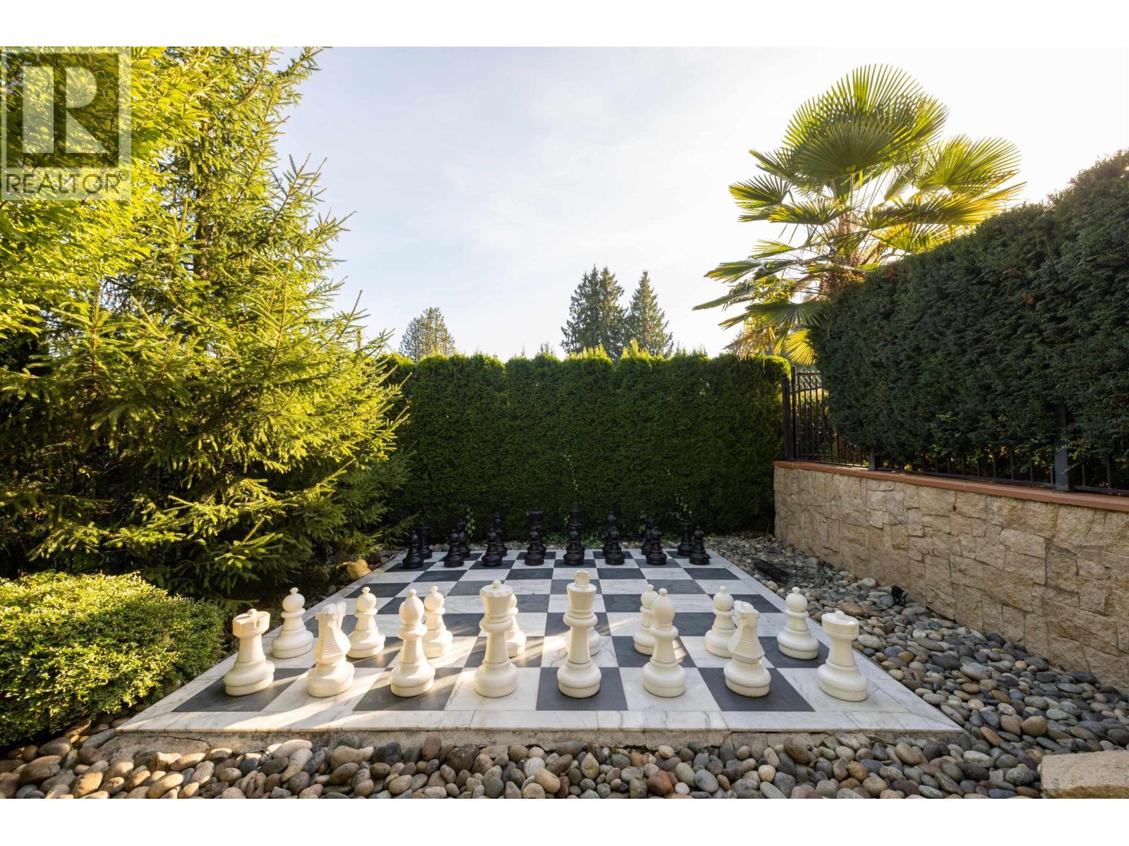 2912 MATHERS AVENUE, West Vancouver