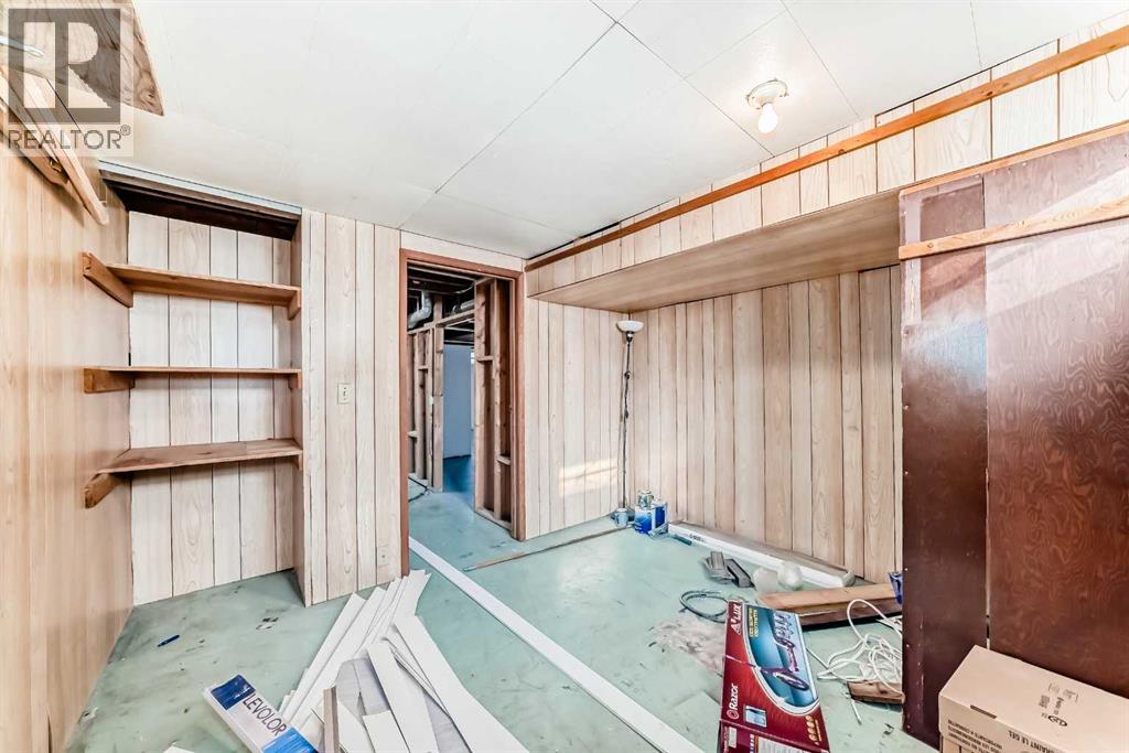 Single Family House Bungalow for Sale in   Avenue NE Winston Heights/Mountview Calgary 