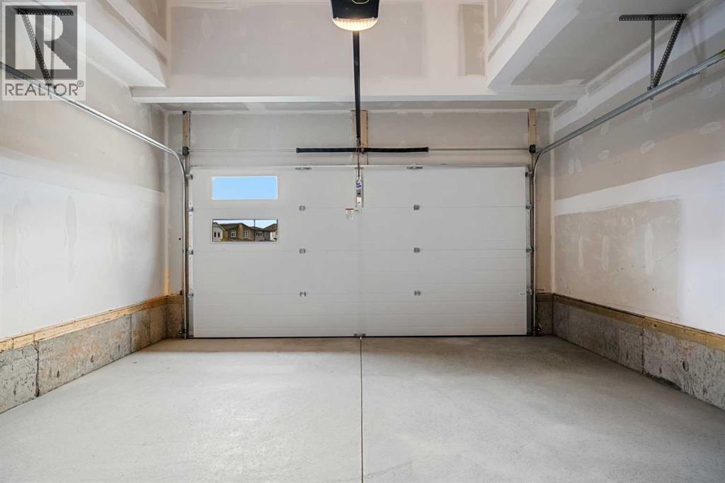 27 Precedence Green, Cochrane