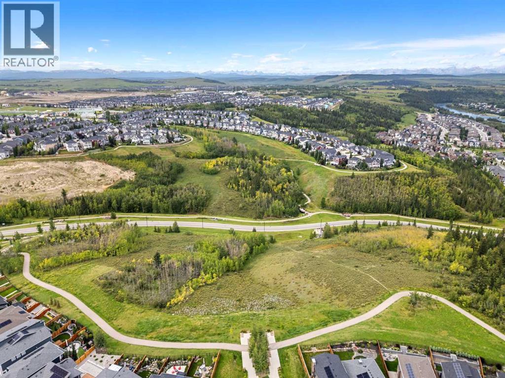 27 Precedence Green, Cochrane