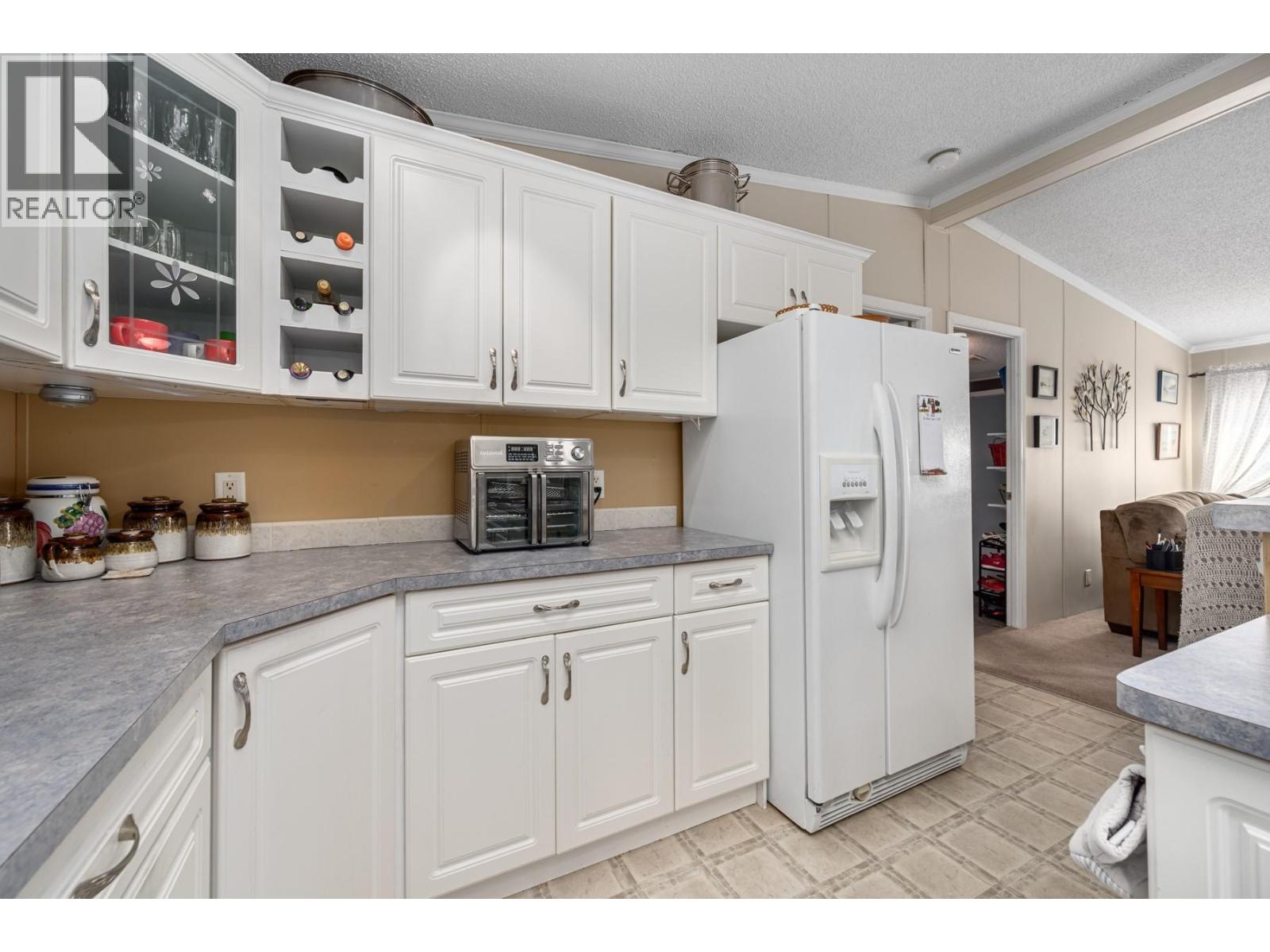 #34 1098 HOUSTON STREET - 6