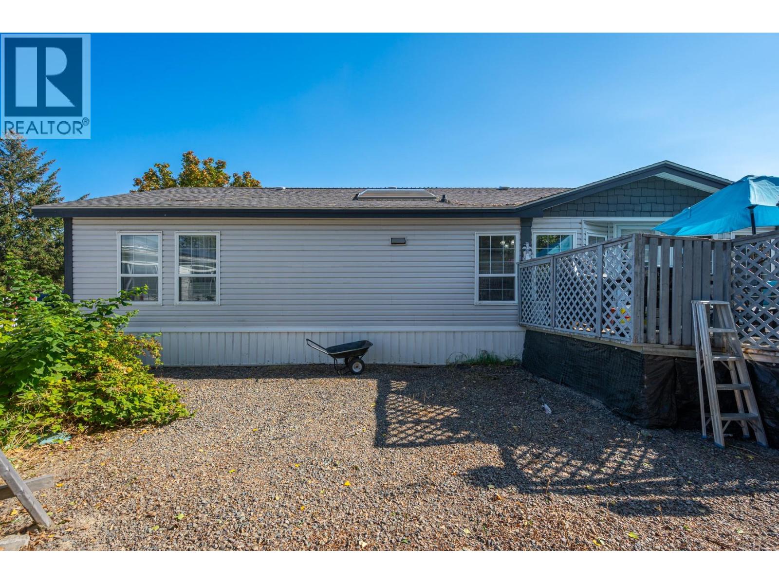 #34 1098 HOUSTON STREET - 27