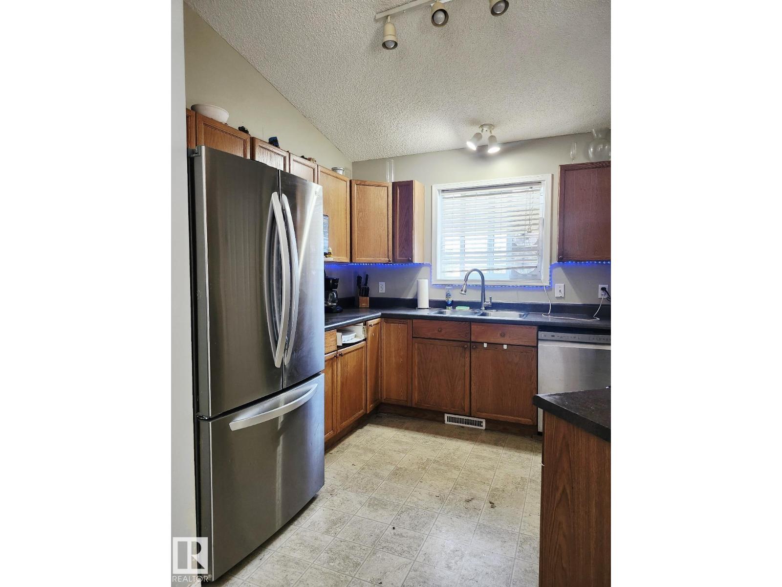 108 BROOKVIEW WY, Stony Plain