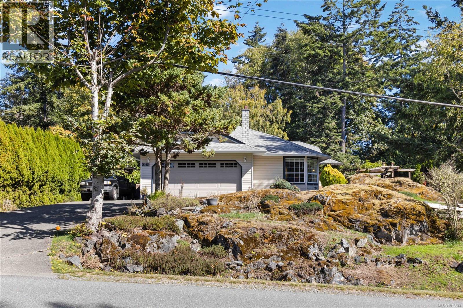  2161 Henlyn Drive, Sooke