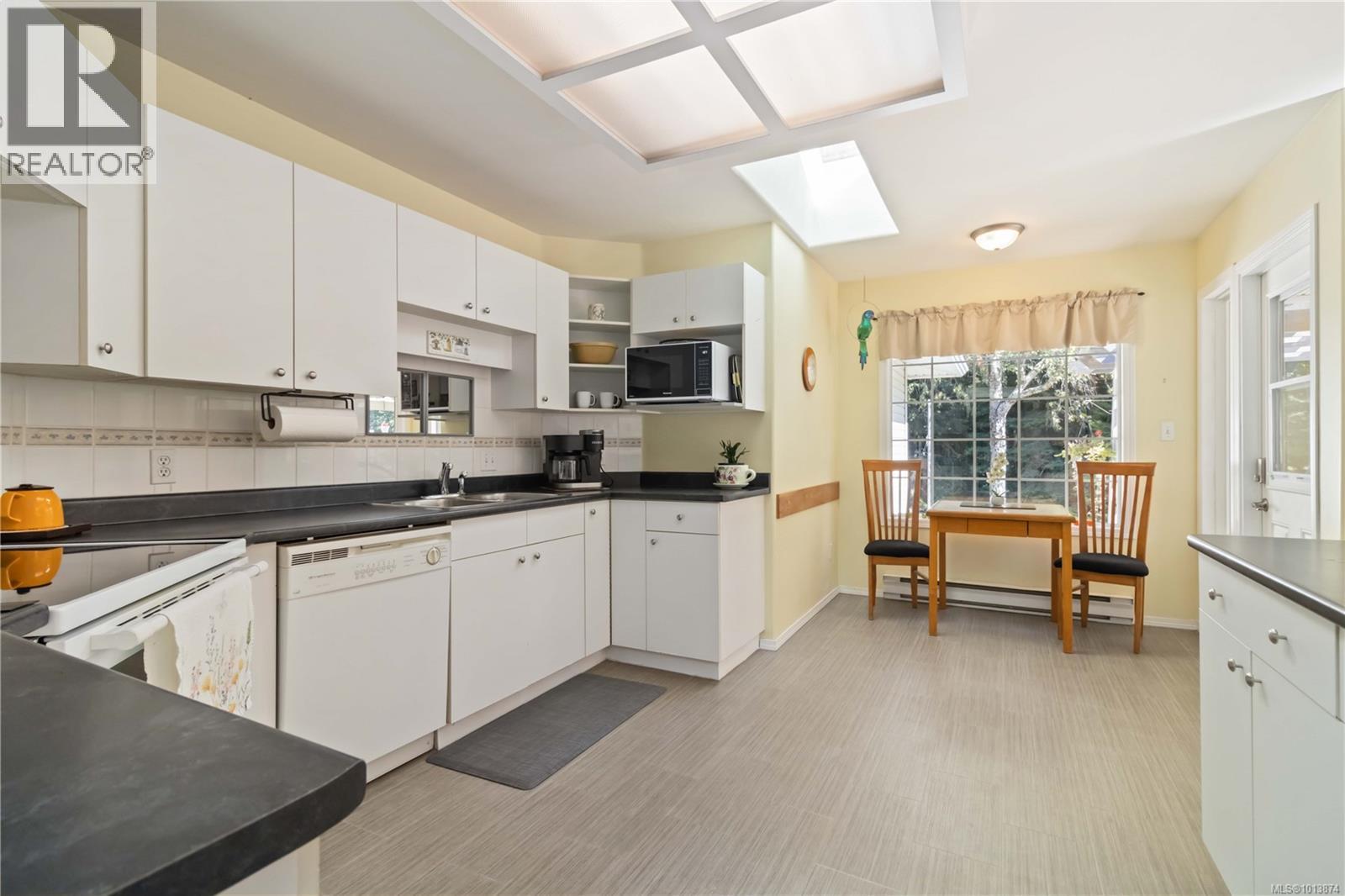  2161 Henlyn Drive, Sooke