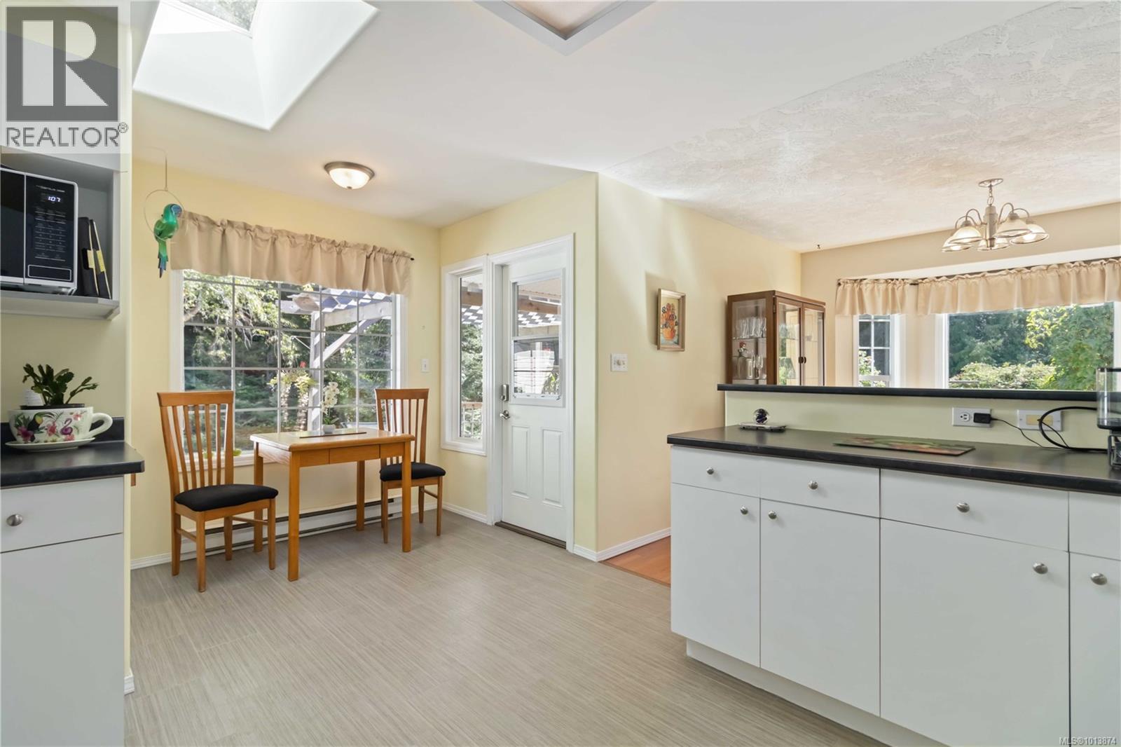  2161 Henlyn Drive, Sooke