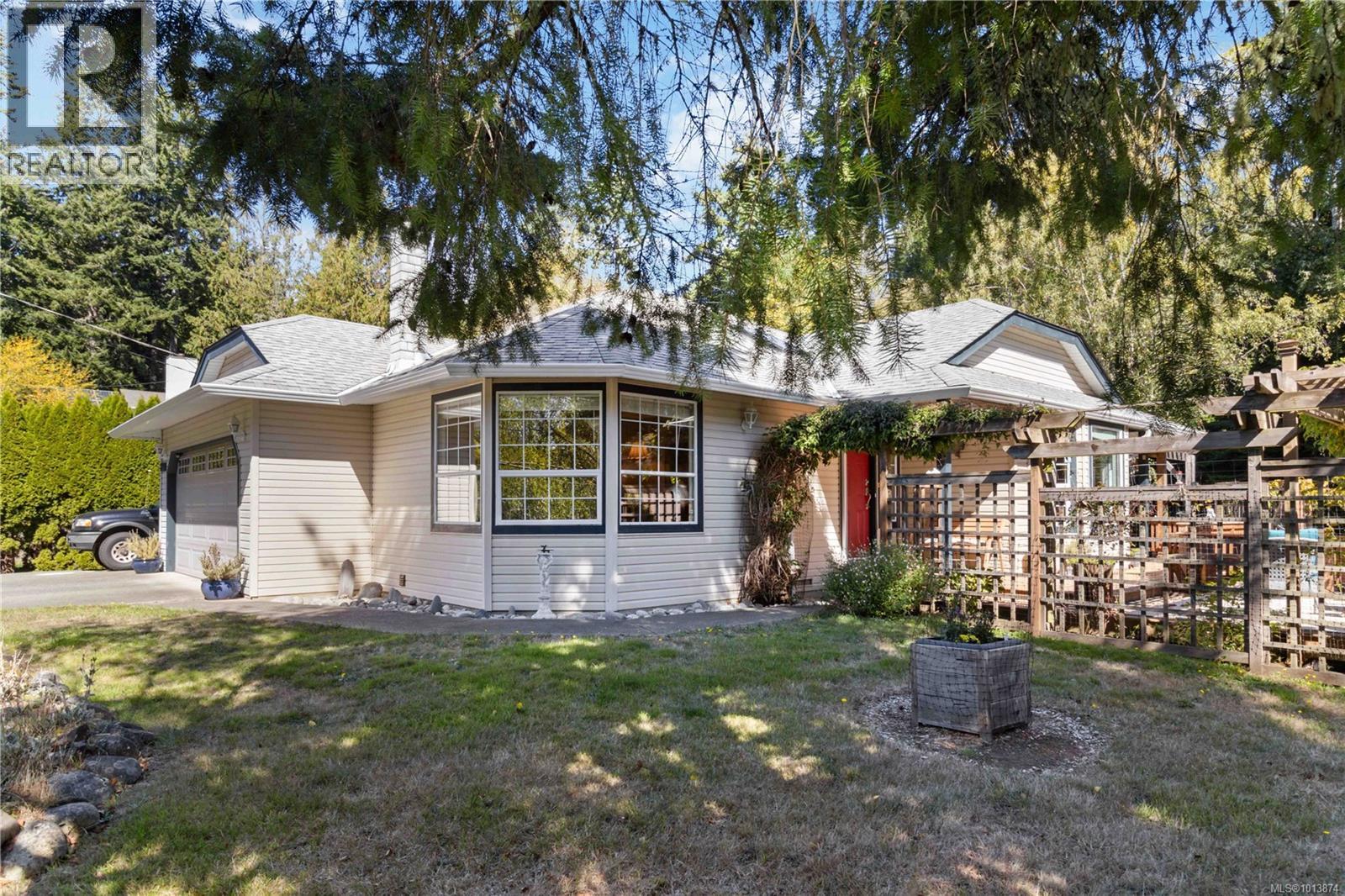  2161 Henlyn Drive, Sooke
