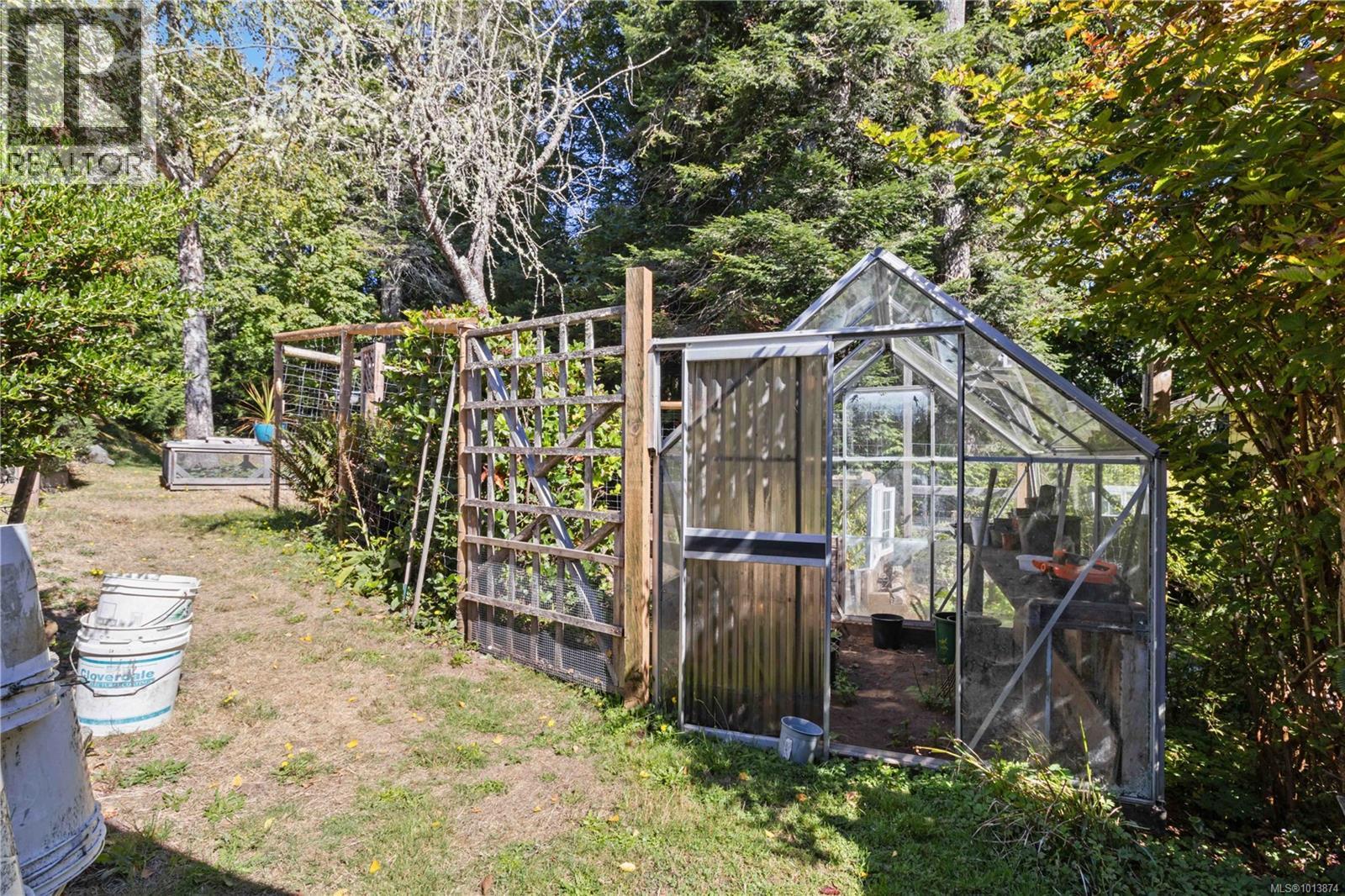  2161 Henlyn Drive, Sooke