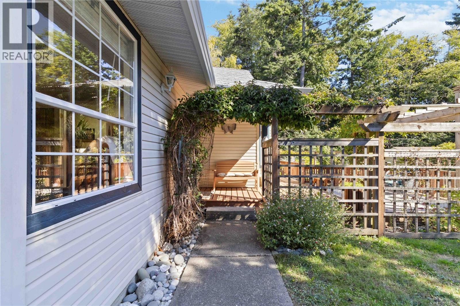  2161 Henlyn Drive, Sooke