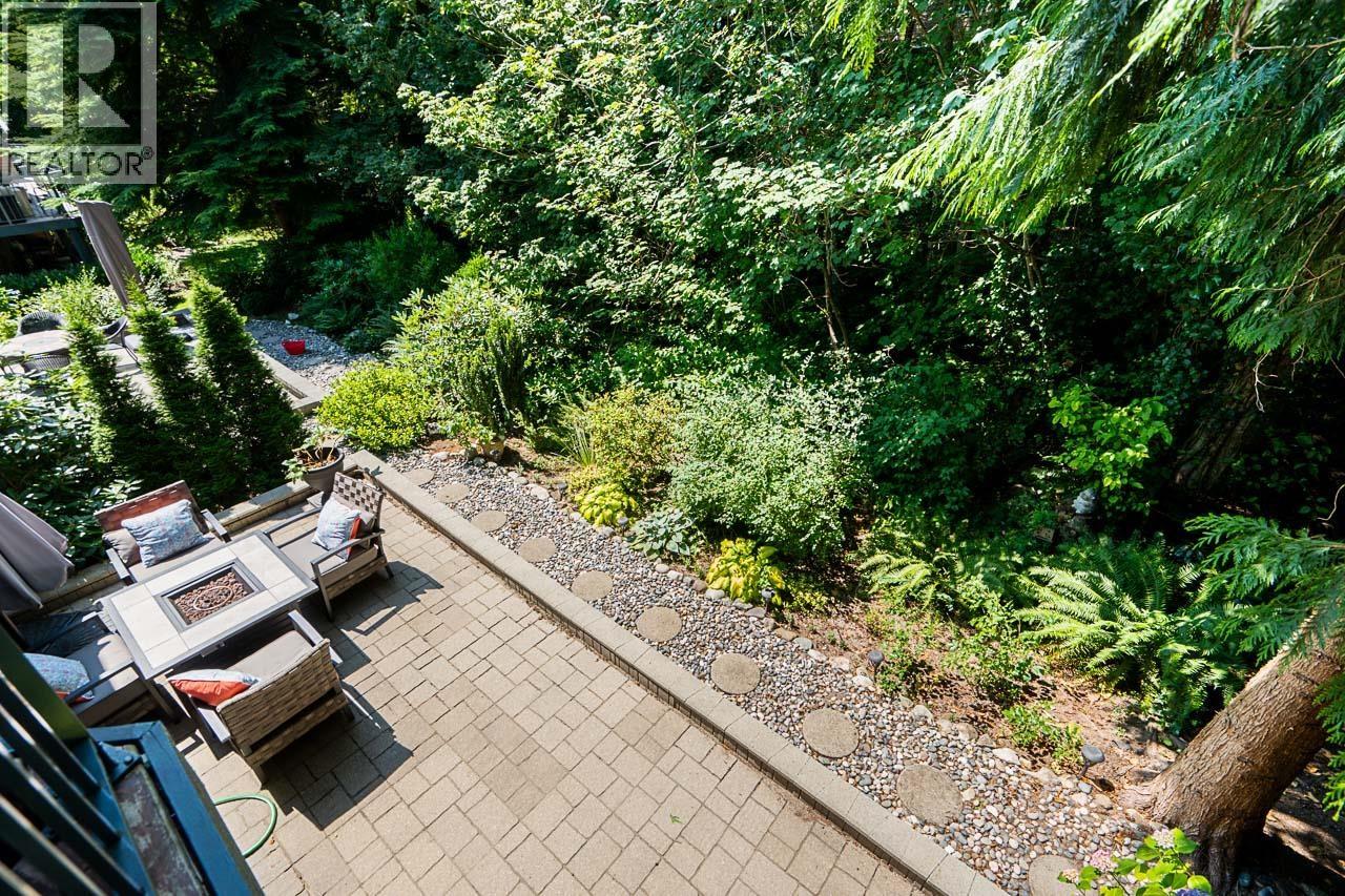 1158 STRATHAVEN DRIVE, North Vancouver