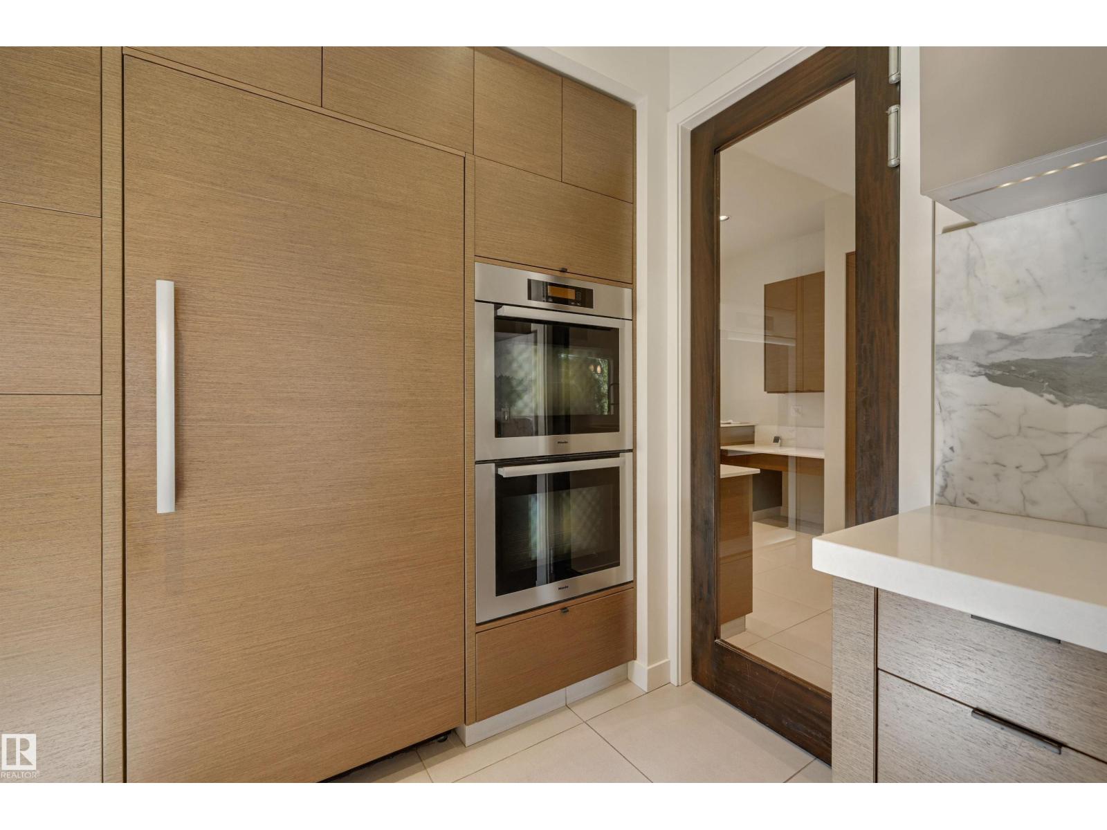 9415 144 ST NW, Edmonton