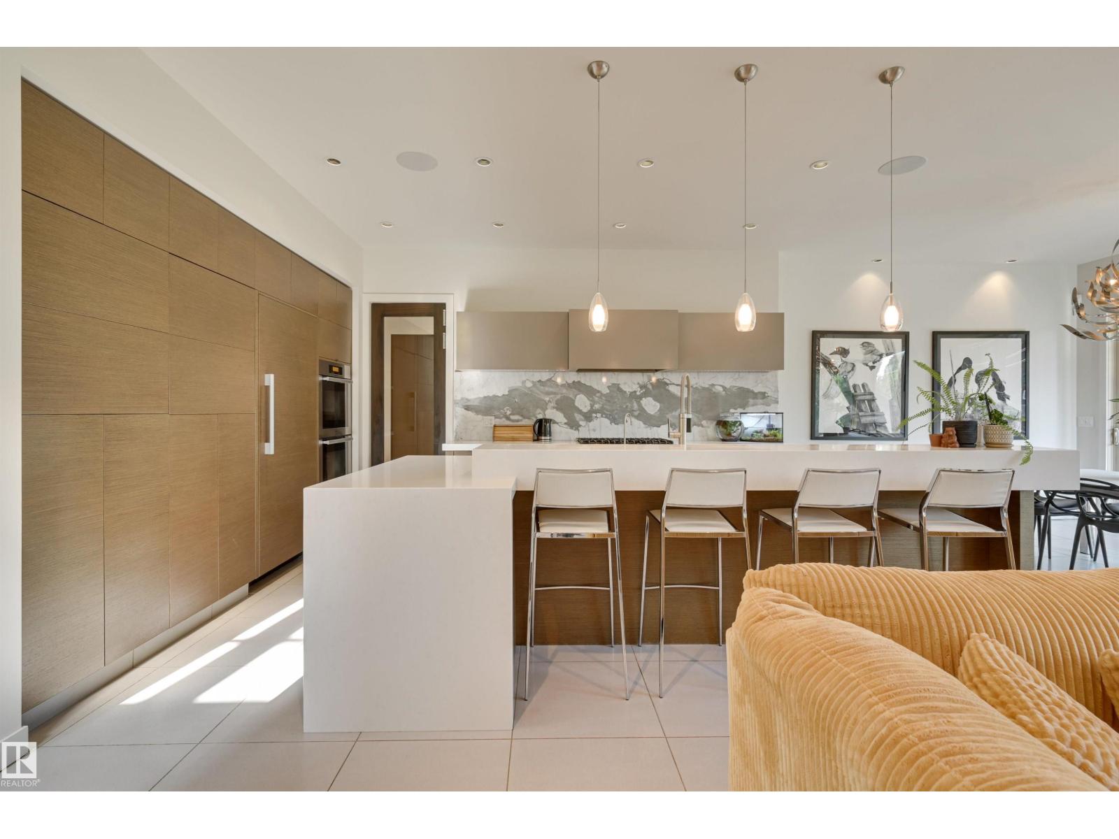 9415 144 ST NW, Edmonton