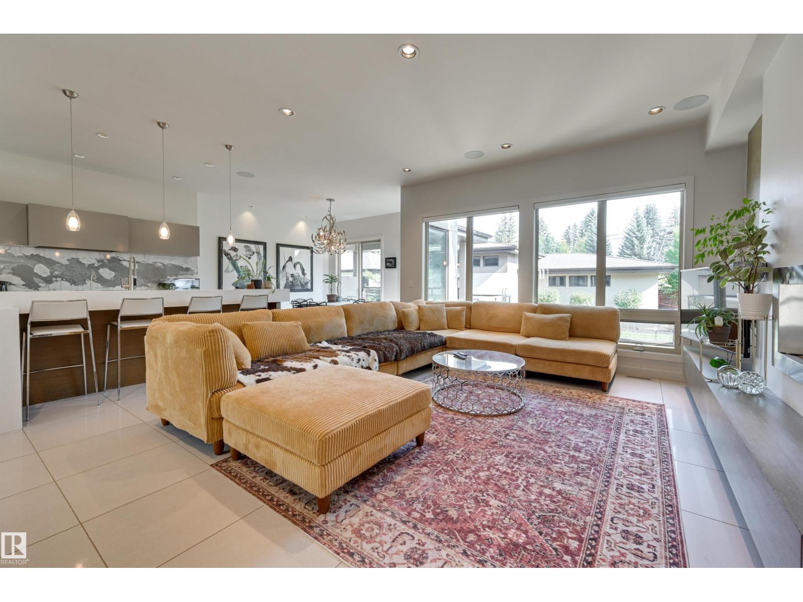 9415 144 ST NW, Edmonton