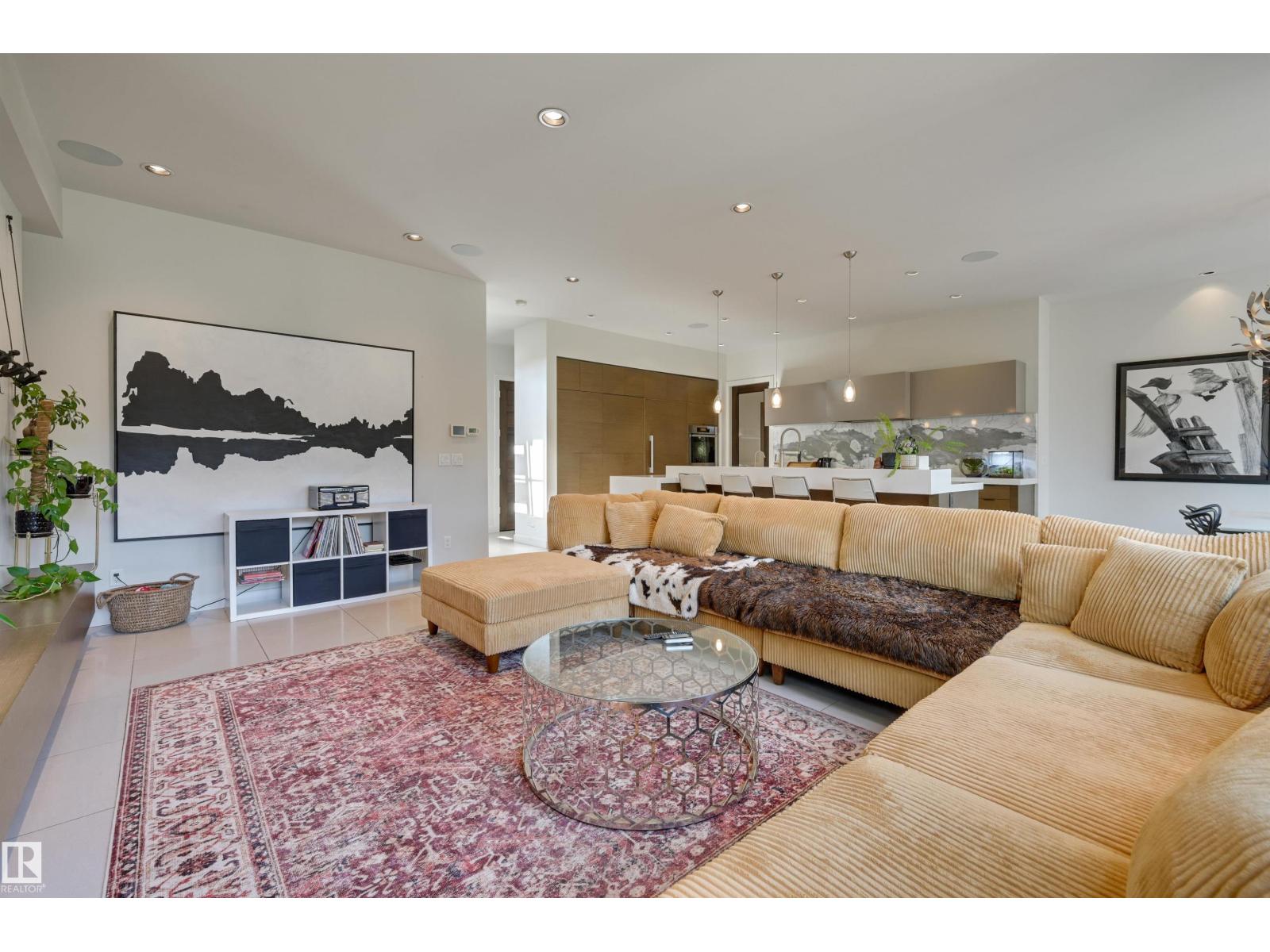 9415 144 ST NW, Edmonton